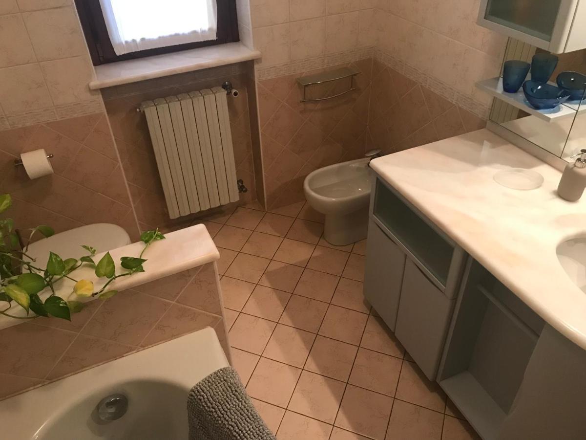Ferienwohnung La Casa Del Melograno Alba  Exterior foto